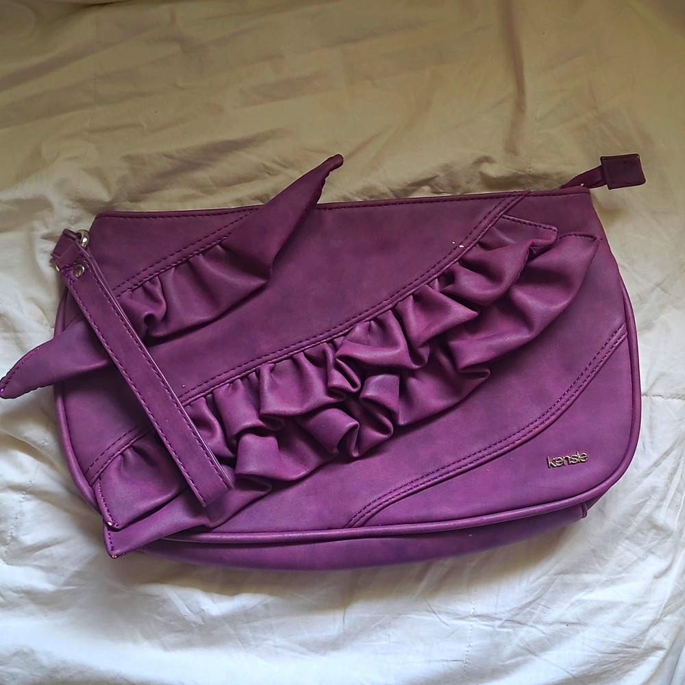 Kensie Purple Ruffle Hand Bag w/ Wrist Strap & Animal Print Lining w/ Pockets